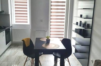 Location d’un appartement accueillant avec balcon, secteur 6, Chiajna, Bucarest, Roumanie
